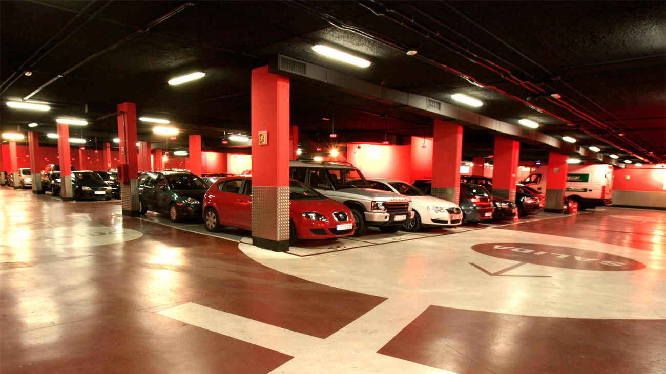 El personal sanitario podrá acceder gratis a los parkings privados más cercanos a los hospitales, previo registro.