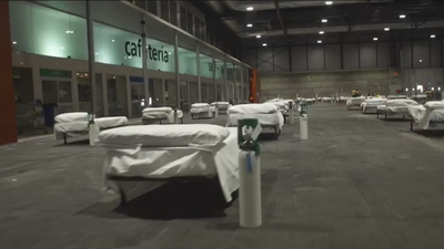 Preparados dos pabellones más en el hospital temporal de Ifema