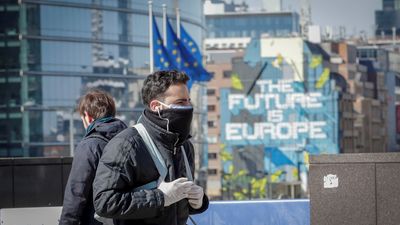El Eurogrupo debate por teleconferencia la creación de los 'coronabonos'