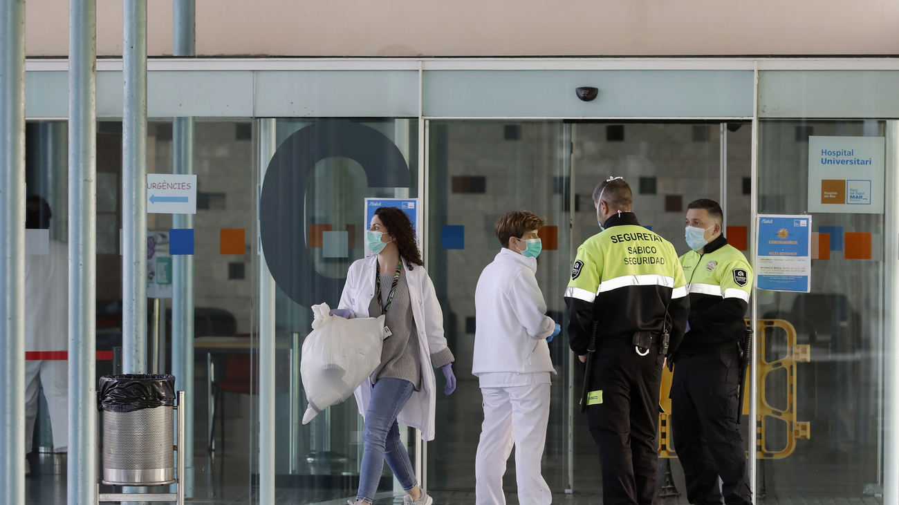 Sanidad anuncia acuerdos con China para compra de material sanitario por valor de 432 millones