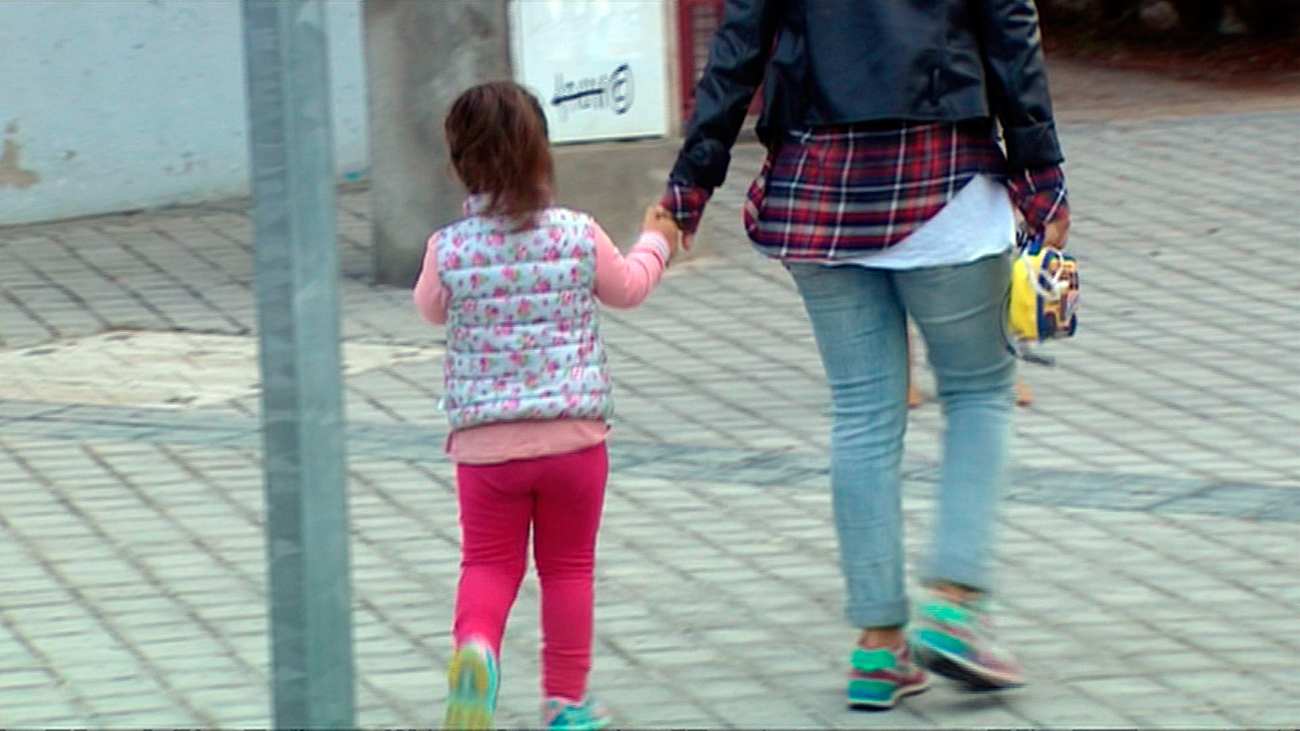 Un padre es increpado en Leganés por pasear con su hijo con autismo