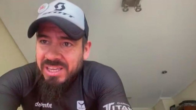 La vuelta ciclista solidaria en casa de Daniel Guerrero