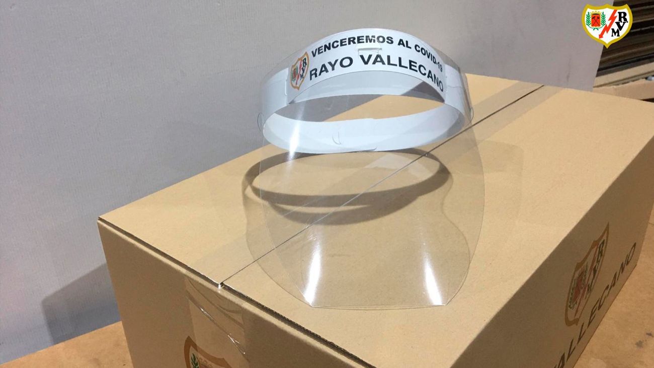 El Rayo fabrica 12.000 mascarillas para ayudar a los héroes sanitarios