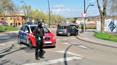 La Policía de San Martín de la Vega endurece las medidas de control  de desplazamiento a pie y en coche