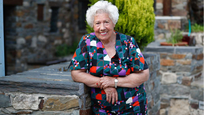 Charito, la concejal de 96 años de Patones: "Sigamos las recomendaciones para pasar esta peste tan grande"