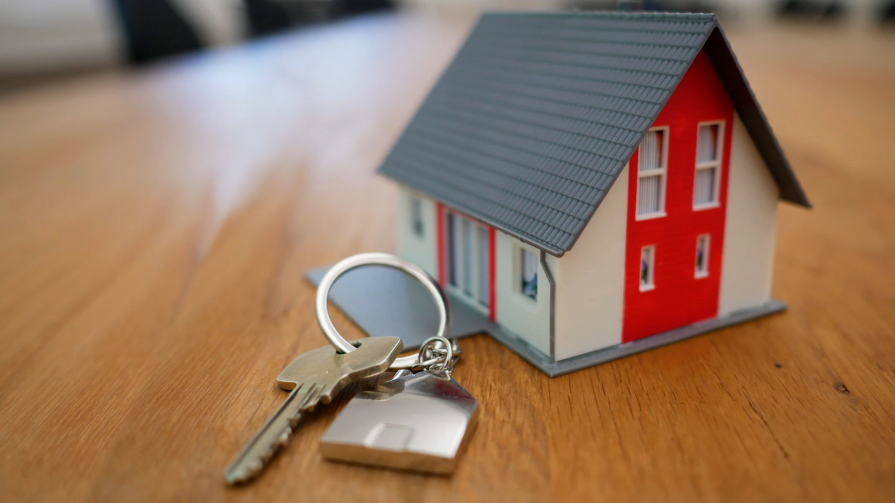 ¿Los empleados de administración de fincas son trabajadores esenciales?