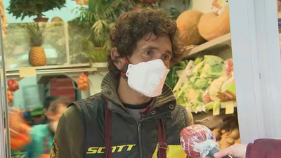 Miguel Silvestre cambia la bicicleta por la frutería