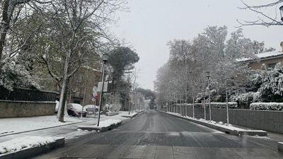 La nieve se salta el estado de alarma en los municipios del noroeste de Madrid