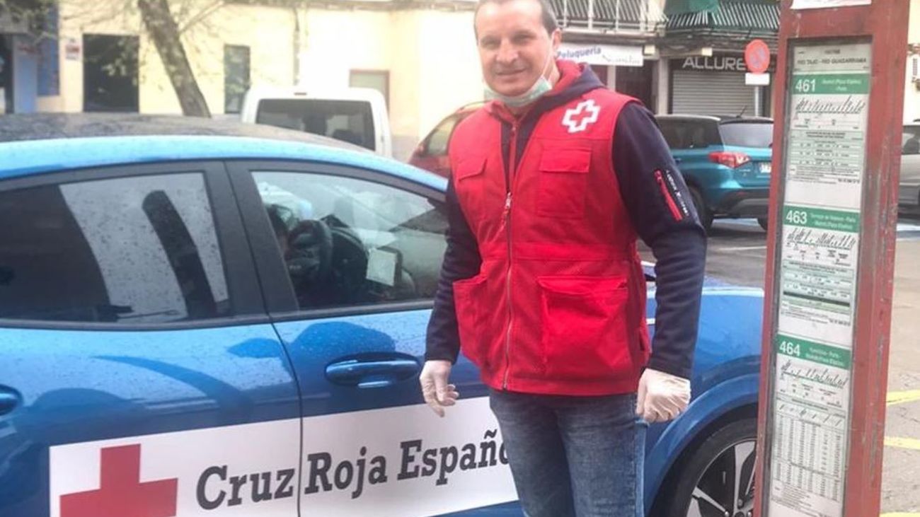 La Policía de Parla homenajea al boxeador Javier Castillejo por su