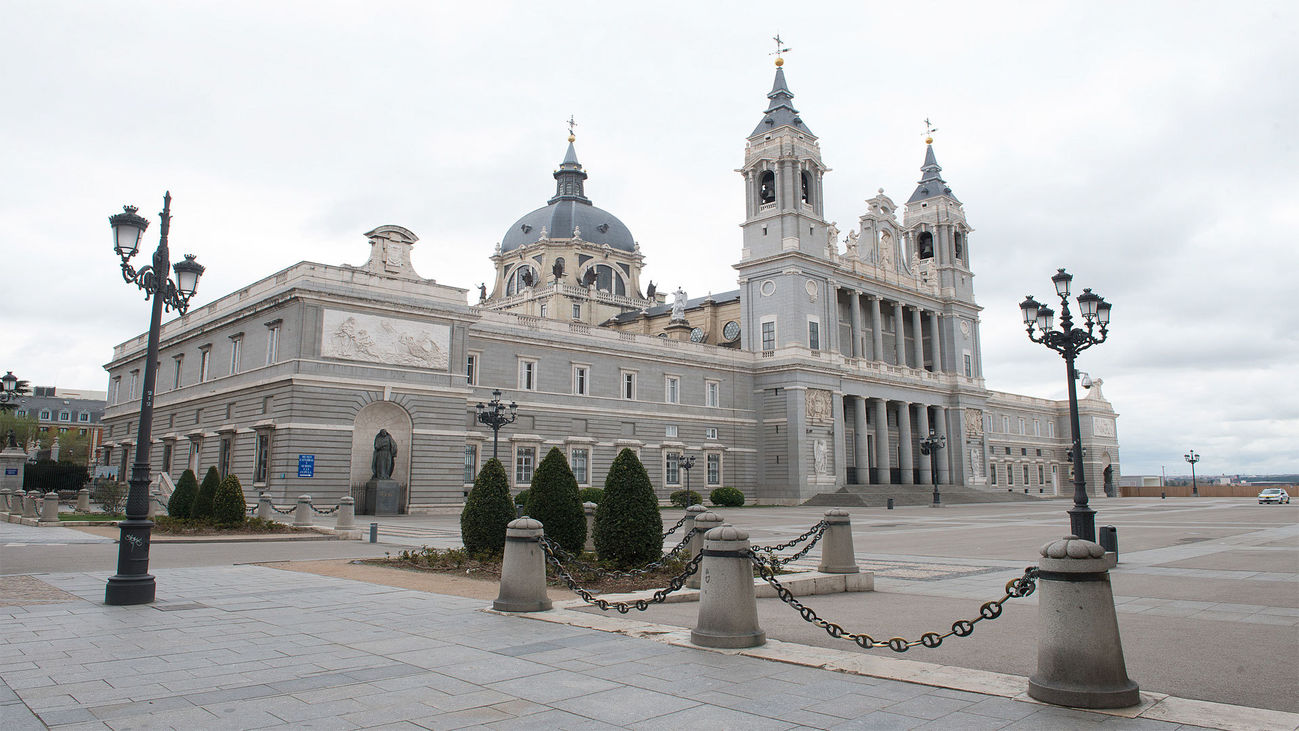 La Almudena acogerá a puerta cerrada las principales celebraciones de Semana Santa