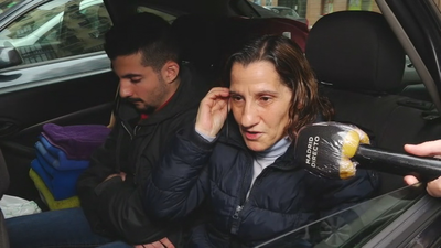 Una familia madrileña vive, literalmente, confinada en un coche