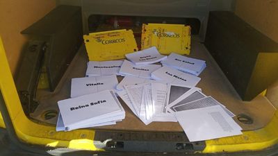 Las jugadoras del CFF Oympia de Las Rozas envían cartas a las residencias