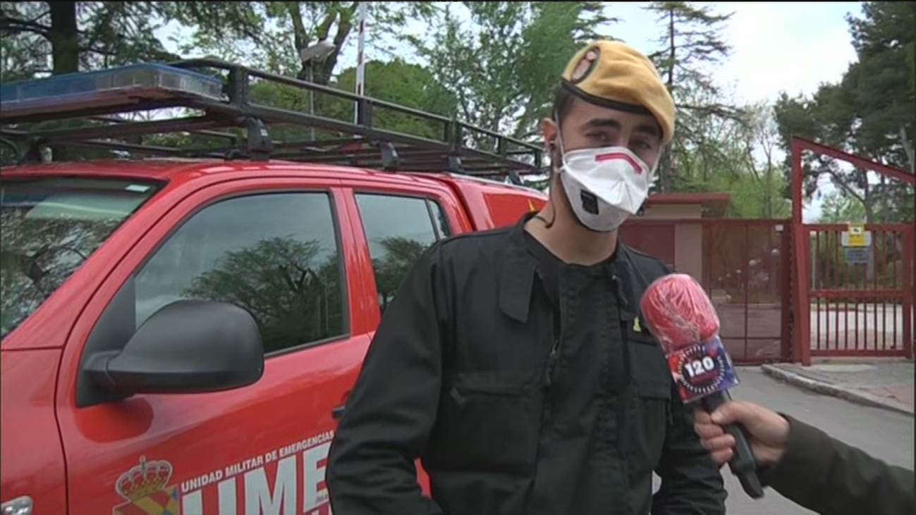¿Cómo trajaba la UME en la desinfección de las residencias? "Es una unidad muy dura, pero agradecida"