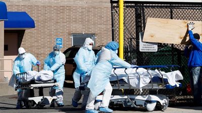 Nueva York plantea hacer "entierros temporales" en parques ante el creciente número de fallecidos