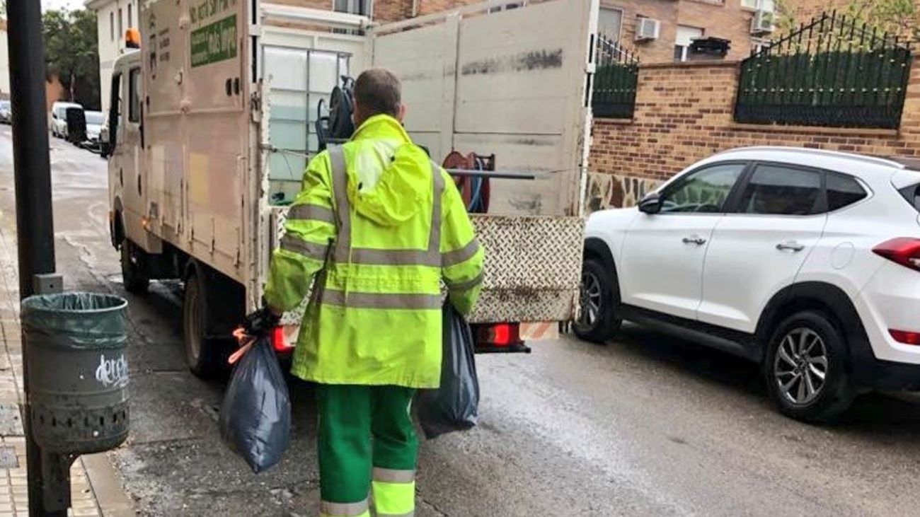San Martín de la Vega recoge la basura a domicilio a personas en situación de riesgo