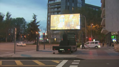 Villacís presenta 'Cine de Balcón' y homenajea a los sanitarios