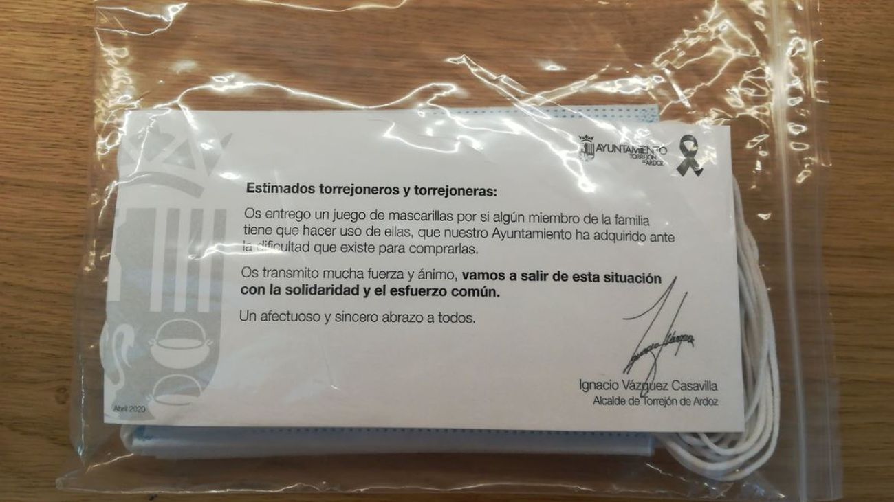 Torrejón de Ardoz reparte diez mascarillas gratuitas a cada familia