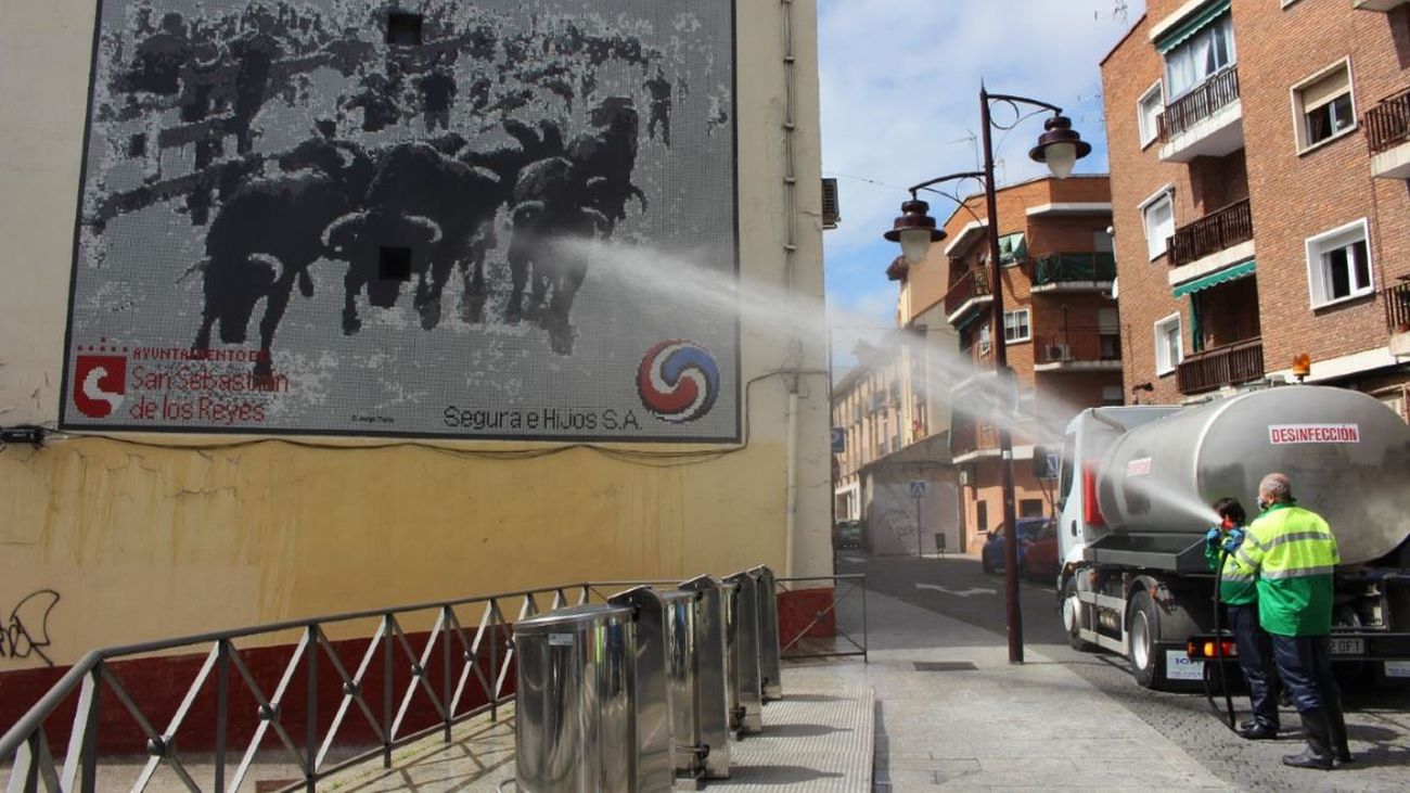 San Sebastián de los Reyes comienza la desinfección integral de las fachadas