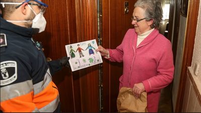 'Ánimo Abuelit@', la campaña que lleva los dibujos y el cariño de los niños de Leganés a los mayores que viven solos