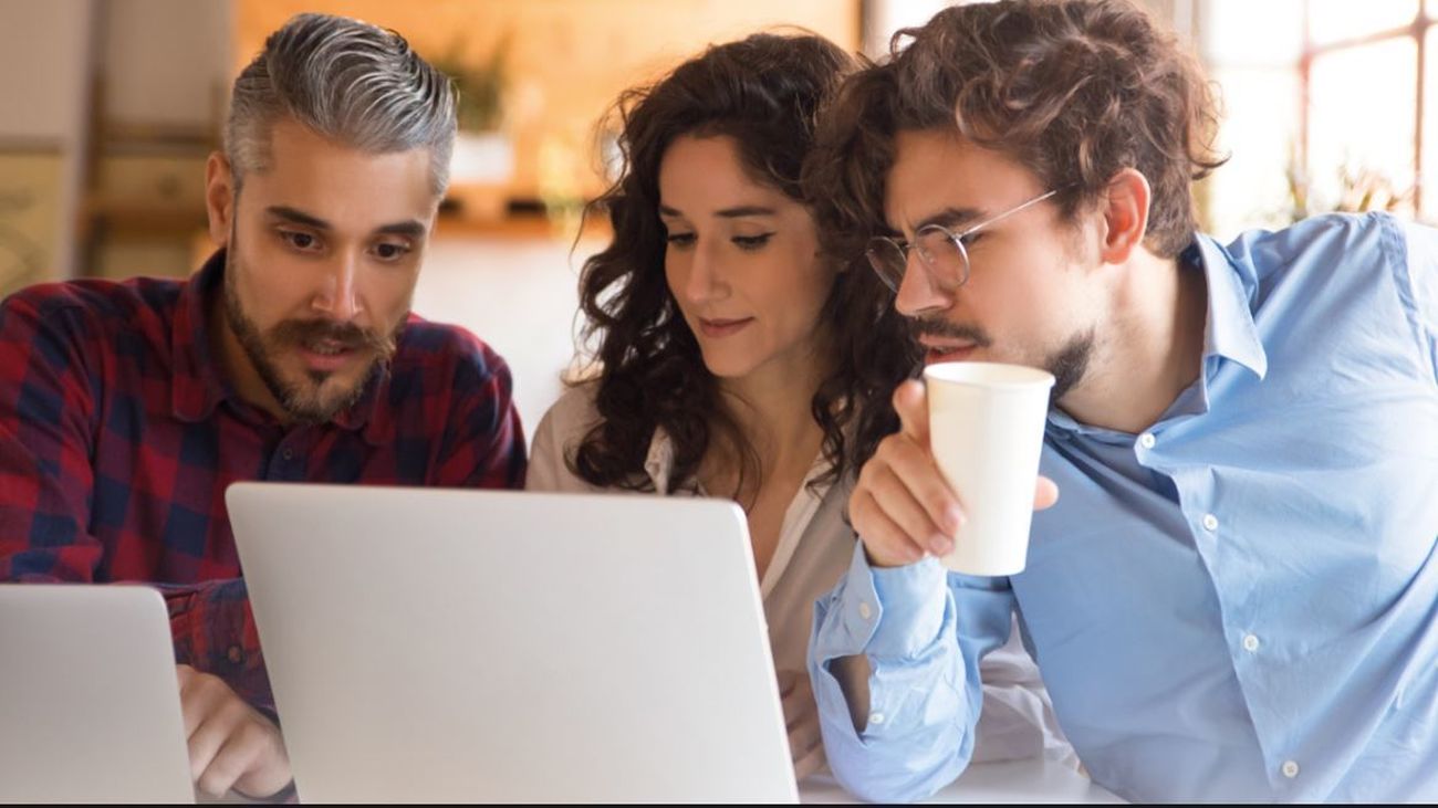 Más de 1.300 fuenlabreños se apuntan a los 250 cursos online gratuitos para combatir el confinamiento