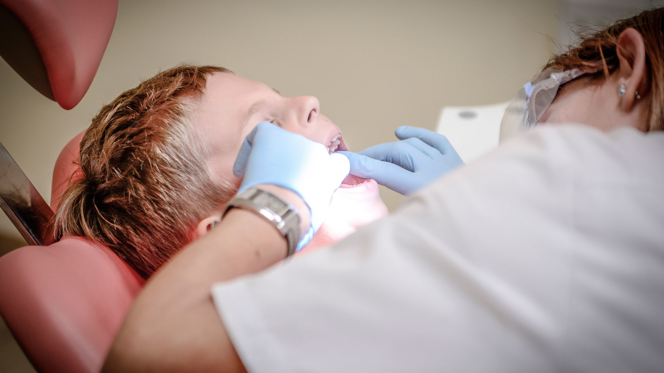 Los dentistas denuncian falta de material y precios desorbitados: "Somos los grandes olvidados"