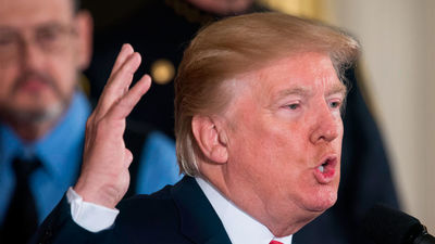 Trump suspenderá temporalmente la inmigración a EE.UU por la pandemia del coronavirus