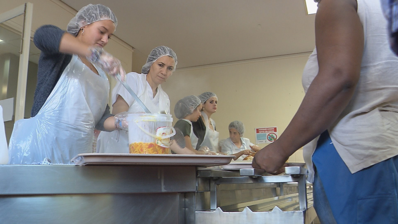 Sube el número de familias que recurren a la caridad para comer y piden ayuda porque ya no hay alimentos