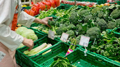 Se disparan en los supermercados los precios de la leche o de frutas como las naranjas por la pandemia