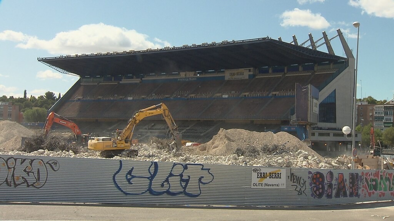 Hartos de las obras de demolición del Calderón: "Es insoportable"