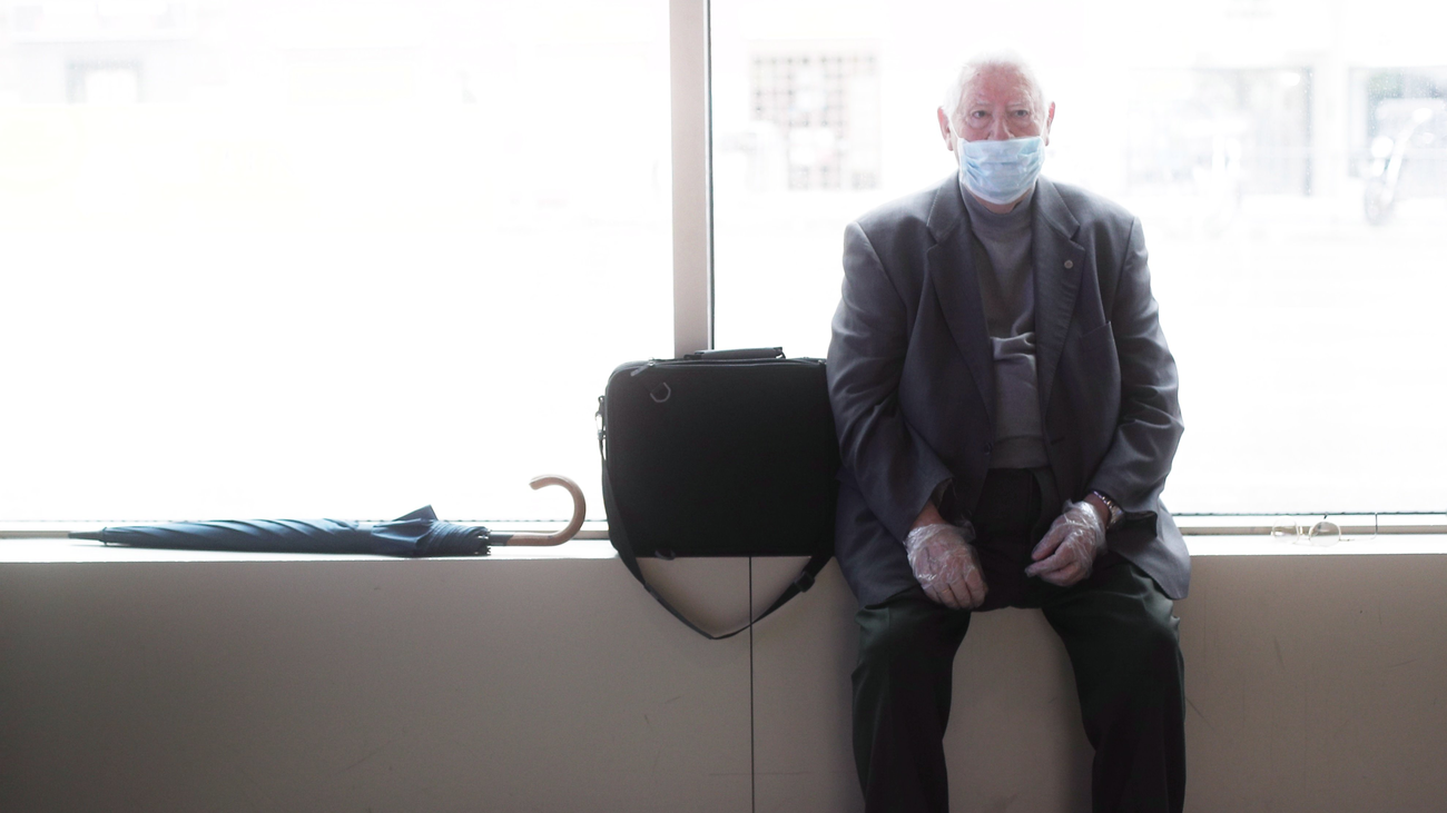 ¿Qué seguimiento se hace de los mayores afectados por coronavirus?