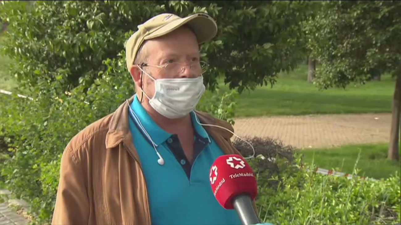 Los mayores, incluidos en el permiso para pasear desde el 2 de mayo