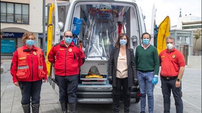 Pozuelo instala protectores en las ambulancias para el traslado de pacientes con covid-19
