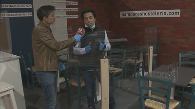 Una empresa de Móstoles se vuelca en la fabricación de mamparas para la hostelería