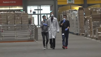 El macroalmacén sanitario de Ifema seguirá funcionando tras el cierre del hospital este viernes