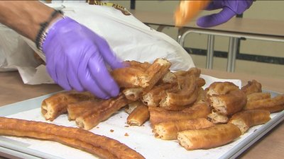 Cristian, el churrero solidario de Carabanchel