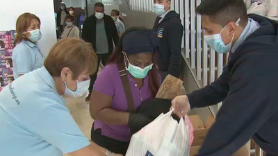 Hasta 22.000 madrileños recurren por primera  vez a los servicios sociales porque no tienen para comer