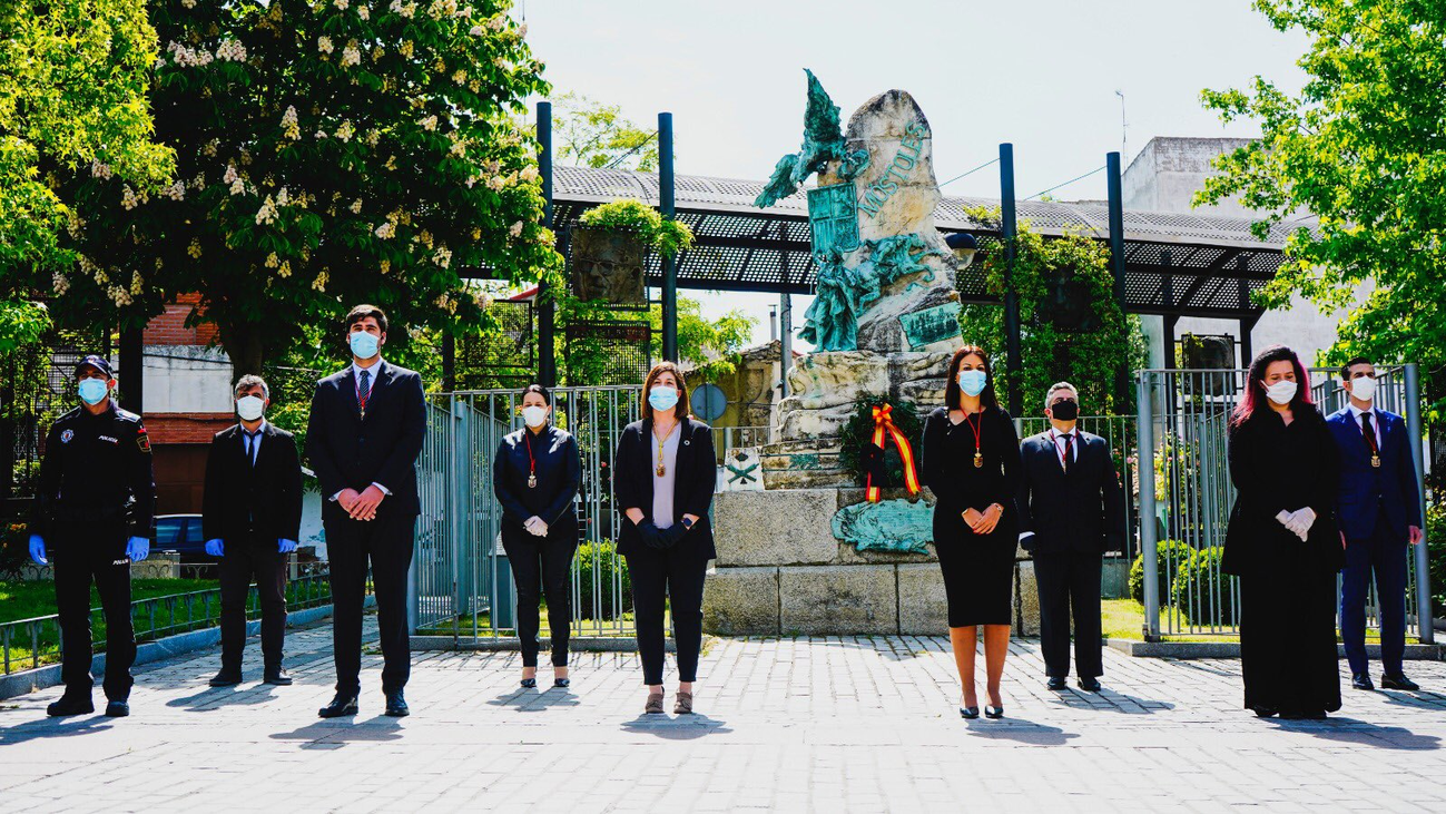 Móstoles celebra un breve y austero homenaje a sus alcaldes y héroes de 1808