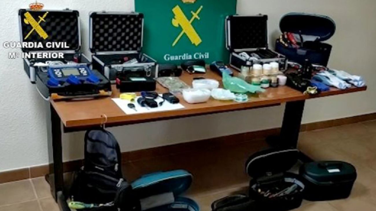 Material incautado por la Guardia Civil