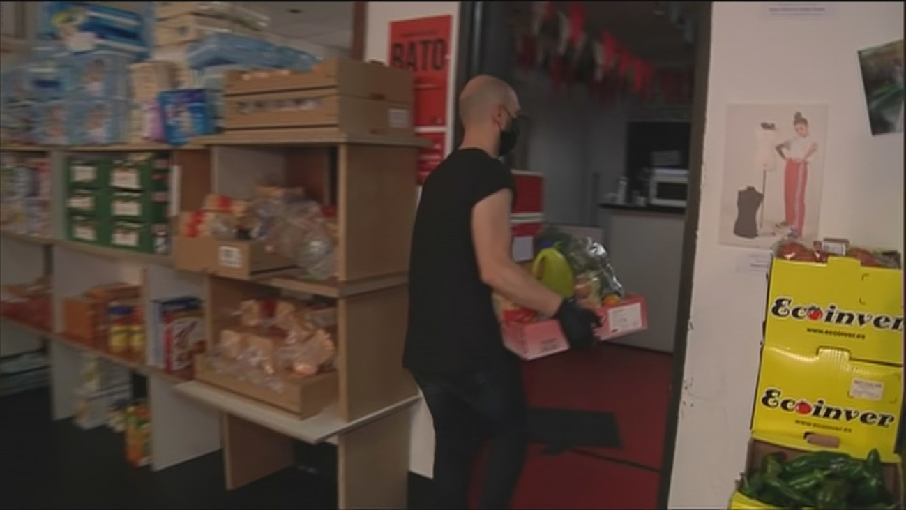 De Teatro del Barrio a banco de alimentos  para más de 500 familias de Lavapiés