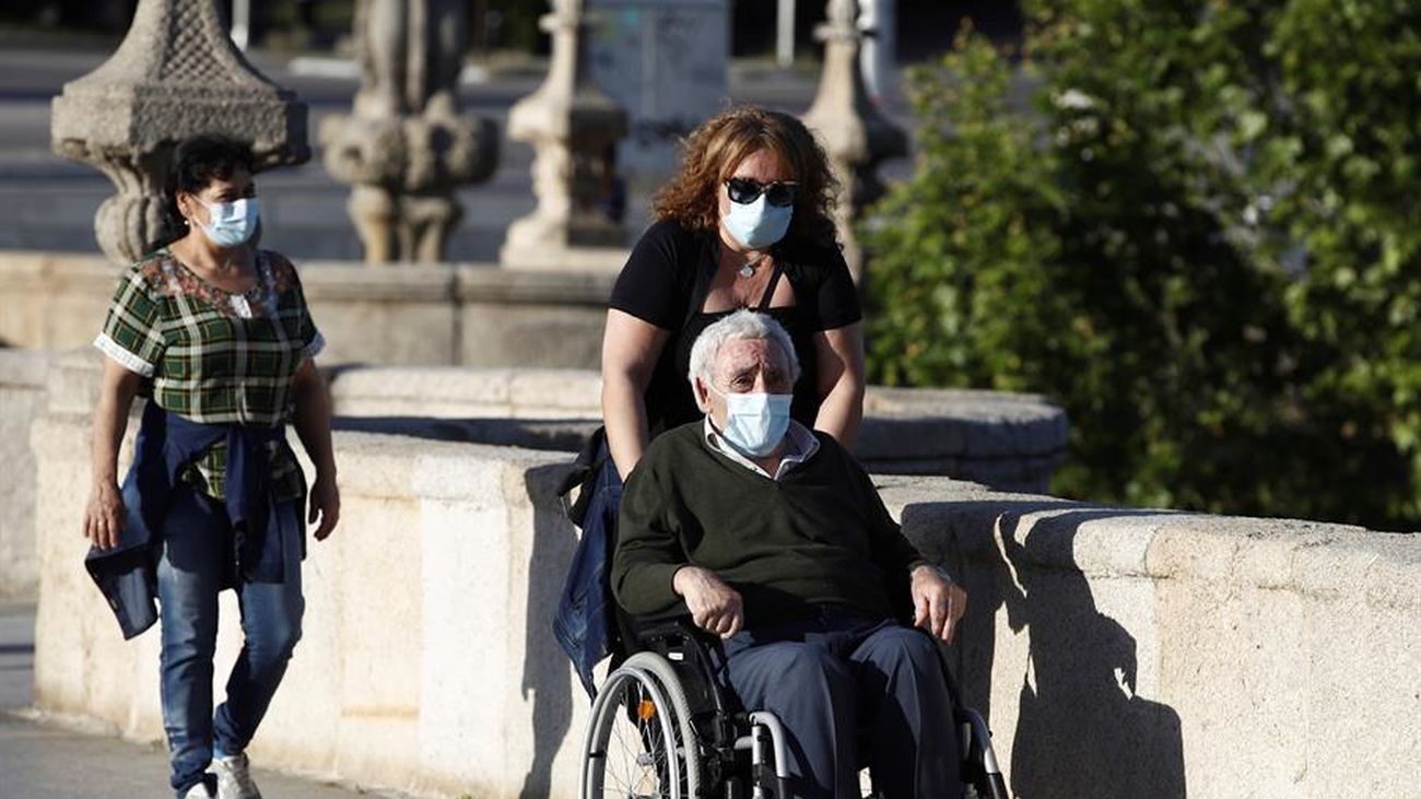 Aumenta de nuevo la cifra de contagios y España supera la barrera de los 26.000 muertos de Covid-19