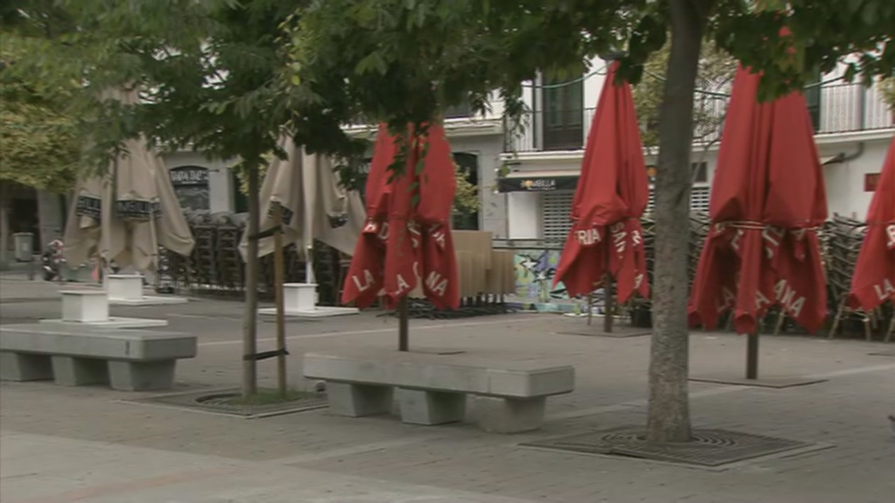 Jarra de agua fría a la hostelería madrileña que deberá esperar otras dos semanas para poder abrir