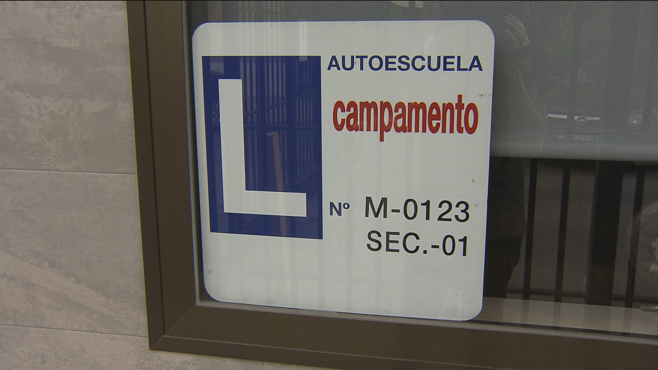 Las autoescuelas madrileñas están en la encrucijada