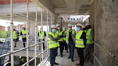 Los inquilinos de EMVS no pagarán el mes de abril y se reducirá a la mitad el alquiler de cuatro meses a los más vulnerables