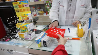 La Comunidad de Madrid elimina la prescripción de mascarillas a menores de 4 años