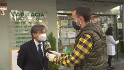 Balance del primer día de entrega de mascarillas FFP2 en farmacias de Madrid