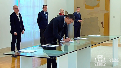 Gobierno, patronal y sindicatos firman el acuerdo para prolongar los ERTE