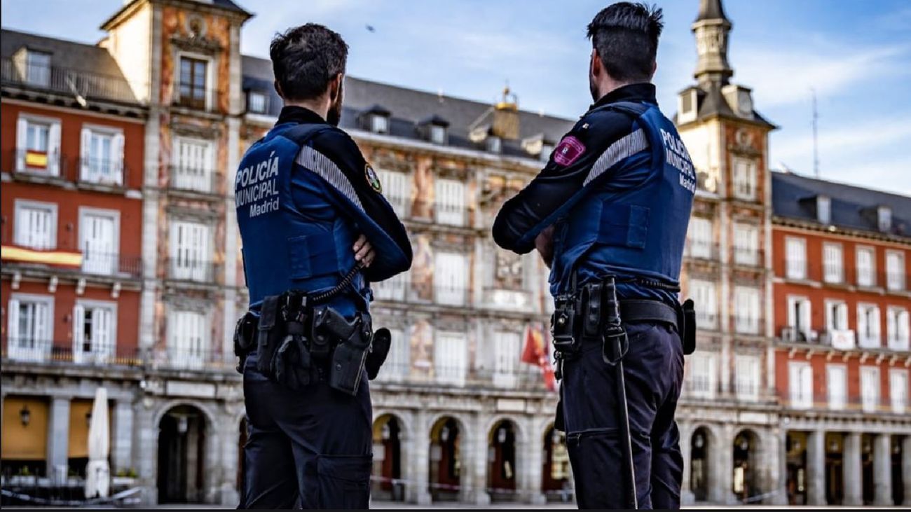 La Policía Municipal de Madrid multó este viernes a 981 personas