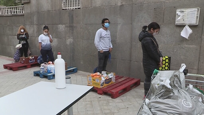 La Fundación Madrina pasa de repartir alimentos a 600 familias a 2.000 por la crisis sanitaria