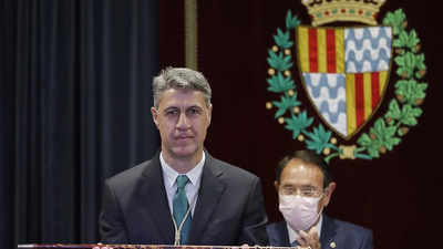 Albiol recupera la Alcaldía de Badalona tras la falta de acuerdo entre el PSOE y los  soberanistas
