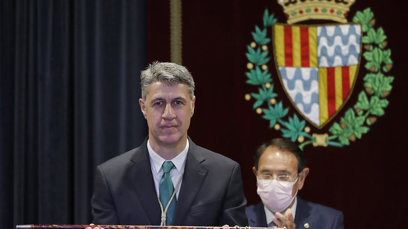 Albiol recupera la Alcaldía de Badalona tras la falta de acuerdo entre el PSOE y los  soberanistas